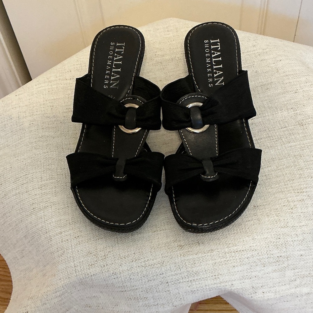 Italian Shoemakers Black Slide Sandals